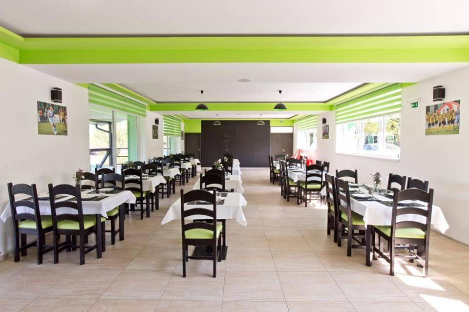 Restauracia Gol Hotel Oravske Vesele Buitenkant foto